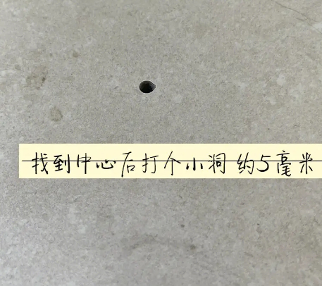 阆中瓷砖空鼓维修公司专业解答在瓷砖铺贴过程中，如果砂料搅拌不均匀，将会带来以下问题